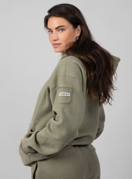 Travel Essentials Hoodie | Men's Multi-Pocket Hoodie for Travel & Everyday Comfort