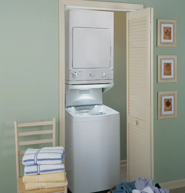 Asciugatrice Elettrica Stazionaria GE da 3,6 Cu. Ft. Spacemaker DSKS433EBWW